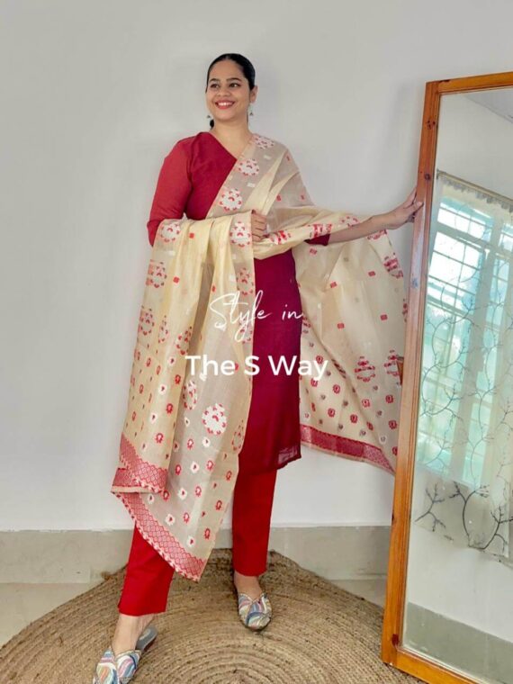 Ragini Kurta Dupatta Set- Red/Off White